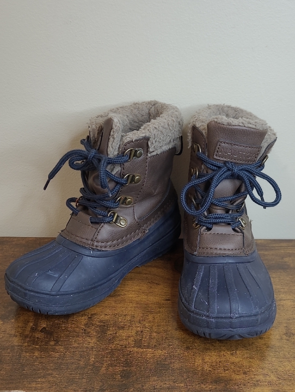 Nautica Brown & Navy Blue YARMUK Snow/Water Boots size 1